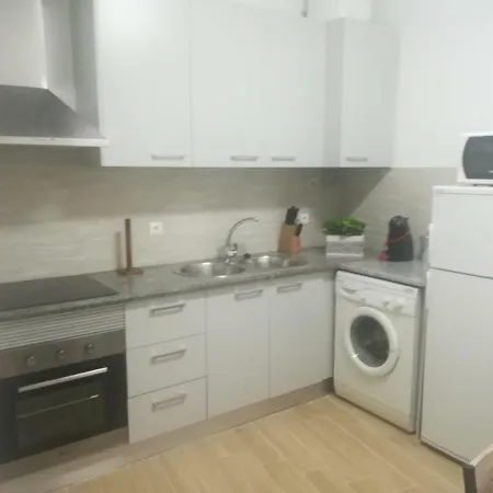 Isaura Henriques Apartamento *